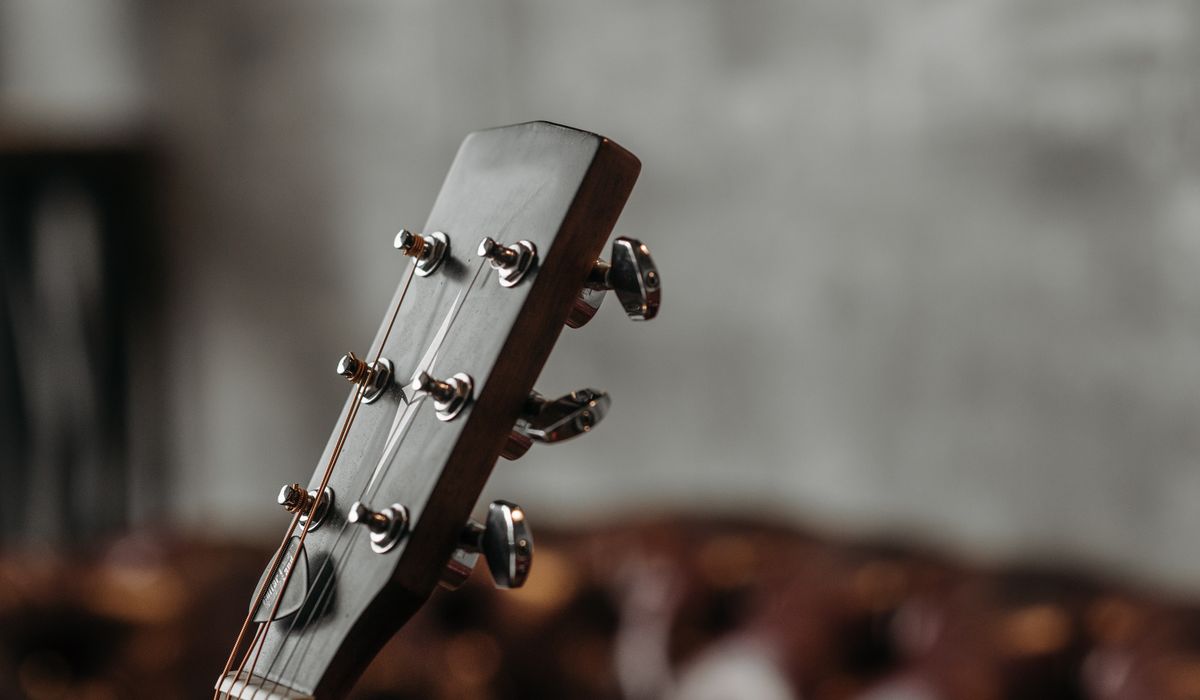 Beginner Tips for Changing Guitar Strings